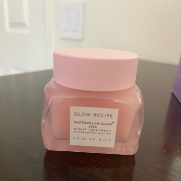 Glow Recipe Watermelon Glow Sleeping Mask - Picture 2 of 6